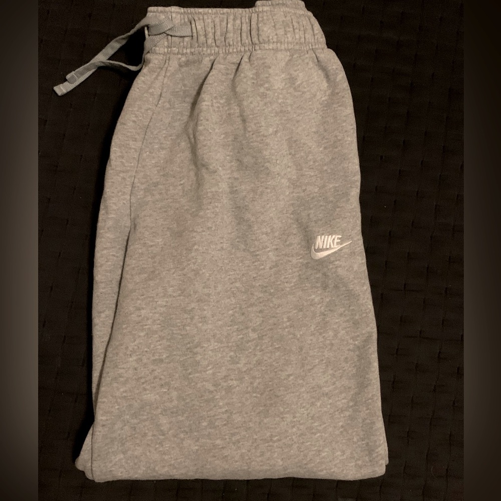 Nike men’s sweatpants